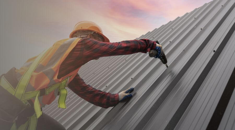 Professional gutter cleaning in Herald, CA